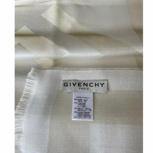 SOLD ❣️✨ Authentic BNWT Gold tone Givenchy scarf/ shawl ✨ - Picture 11 of 13